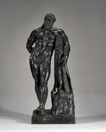 A BRONZE FIGURE OF THE FARNESE HERCULES - photo 1