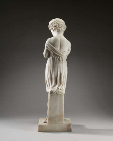 A WHITE MARBLE FIGURE OF LADY LOUISA RUSSELL - Foto 4
