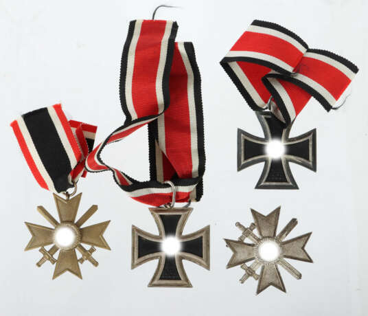 4 Orden 3. Reich, 2 x Eisernes Kreuz, 2. Klasse, versil… - photo 1