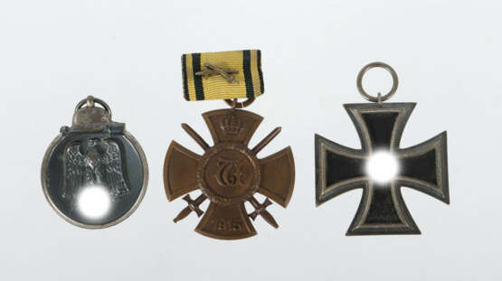 3 Orden 3. Reich und früher, 1 x Eisernes Kreuz, 2. Kla… - Foto 1