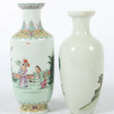 2 Vasen China, Porzellan/Emaillefarben, je polychrom be… - photo 2