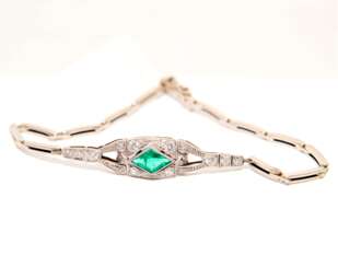Bracelet with emeralds and diamonds