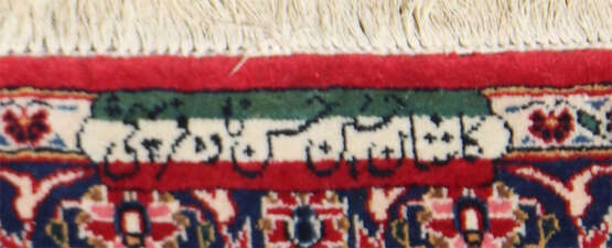 Signierter Kashan Medaillonteppich Zentralpersien, um 1… - Foto 2