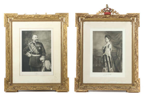 Paar vergoldete Rahmen mit königlichen Porträts um 1900… - Foto 1