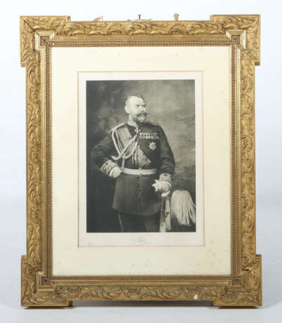 Paar vergoldete Rahmen mit königlichen Porträts um 1900… - Foto 3