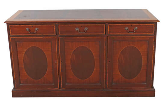 Sideboard mit drei Schubladen und Schrankfächern Englan… - photo 2