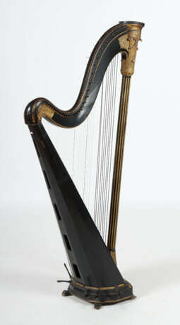 Pedal-Harfe um 1810/1820, diverse Hölzer, teilw. furnie… - Foto 7