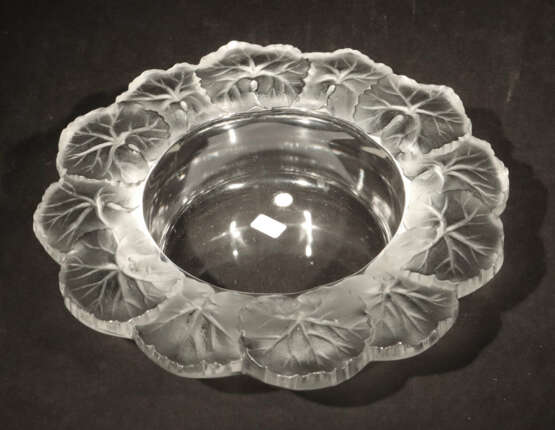 Lalique, René Ay 1860 - 1945 Paris. Runde Glasschale ''… - photo 2