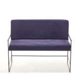 Outdoor sofa with black painted iron structure and removable cushions covered in blue fabric. - фото 1