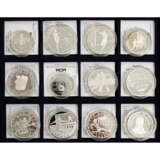 Kleiner Münzturm mit gekapselten Münzen, vorwiegend - Foto 3