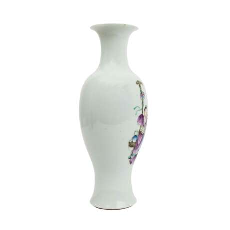 Vase aus Porzellan. CHINA, - Foto 3