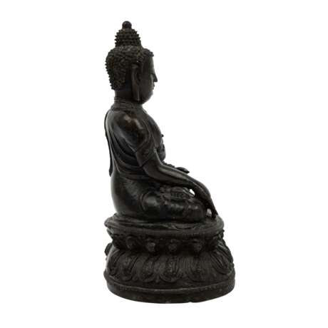 Buddha Shakyamuni. Bronze. CHINA, Qing-Dynastie (1644-1912). - photo 4