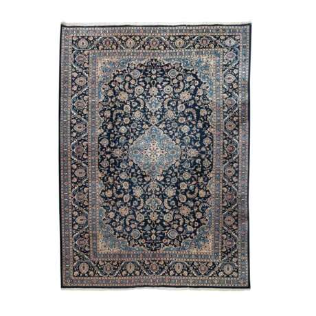 Orientteppich. KASCHMAR/IRAN, 20. Jh., 350x254 cm. - Foto 1