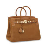 A LIMITED EDITION CHAMOIS BARÉNIA & NOISETTE VEAU DOBLIS GRIZZLY BIRKIN 35 WITH PERMABRASS HARDWARE - Foto 2