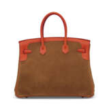 A LIMITED EDITION CAPUCINE SWIFT LEATHER & CHAMOIS VEAU DOBLIS GRIZZLY BIRKIN 35 WITH PERMABRASS HARDWARE - Foto 3