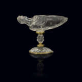 A GILT-COPPER-MOUNTED ROCK CRYSTAL CUP - фото 4