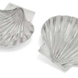 A PAIR OF GEORGE II SILVER SHELL DISHES - Foto 4