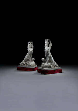 A MONUMENTAL PAIR OF FRENCH MARBLE SPHINXES - photo 1