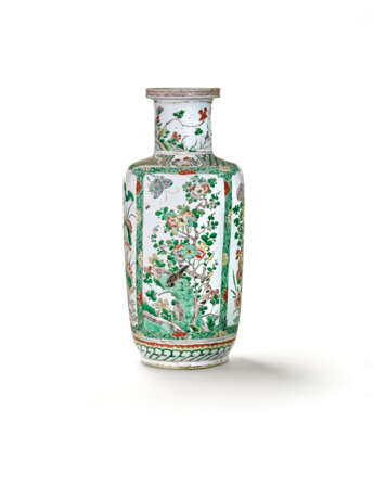 VASE ROULEAU EN PORCELAINE DE LA FAMILLE VERTE - photo 1