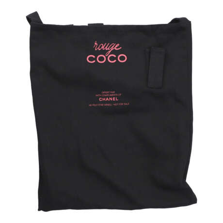 CHANEL Stofftasche "ROUGE COCO". - Foto 1