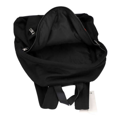 GIVENCHY Rucksack "MAD LOVE TOUR". - photo 6