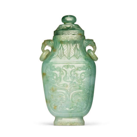 A JADEITE ARCHAISTIC BALUSTER VASE AND COVER - photo 2