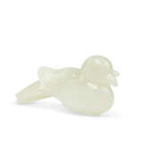 A WHITE JADE CARVING OF TWO MAGPIES - photo 2