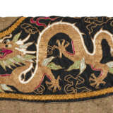 AN EMBROIDERED YELLOW SILK DRAGON ROBE FOR A CHILD, LONGPAO - photo 5