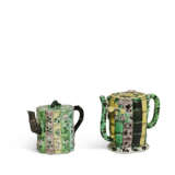 TWO FAMILLE VERTE ‘BAMBOO FORM’ TEAPOTS - photo 3