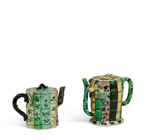 TWO FAMILLE VERTE ‘BAMBOO FORM’ TEAPOTS - Foto 5