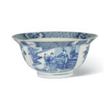 A BLUE AND WHITE 'FIGURAL' BOWL - photo 1
