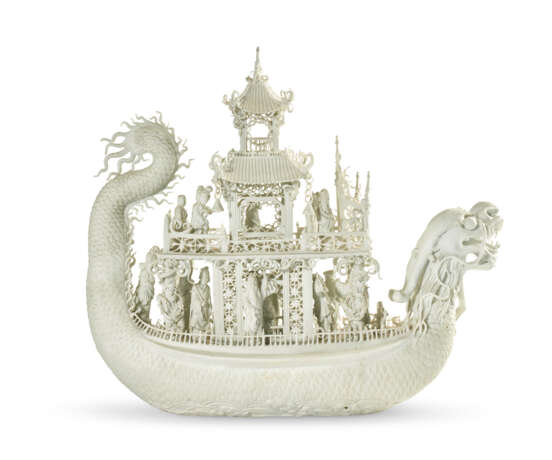 A BISCUIT PORCELAIN MODEL OF A DRAGON BOAT - photo 1