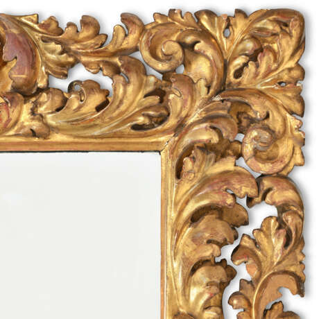 AN ITALIAN GILTWOOD PICTURE FRAME MIRROR - фото 5