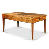 A GEORGE III WALNUT, MAHOGANY AND PARQUETRY WRITING-TABLE - photo 3