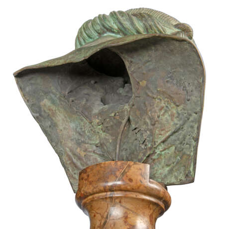 A NEAPOLITAN PATINATED-BRONZE BUST OF DIONYSOS - фото 5