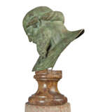 A NEAPOLITAN PATINATED-BRONZE BUST OF DIONYSOS - Foto 6