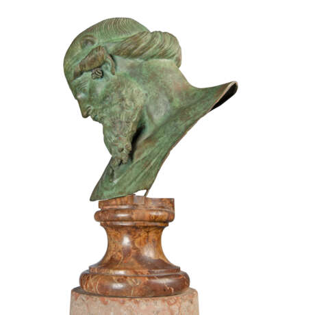 A NEAPOLITAN PATINATED-BRONZE BUST OF DIONYSOS - Foto 6