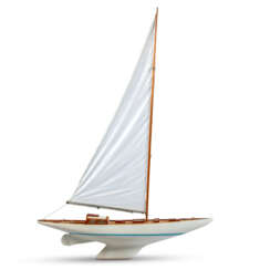A PAINTED AND STAINED WOOD MODEL YACHT BASED ON THE J CLASS ENDEAVOUR
