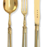A GEORGE V AND VI SILVER-GILT AND MOTHER-OF-PEARL DESSERT SERVICE - Foto 1