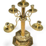 A PAIR OF DUTCH REPOUSSE BRASS CANDELABRA - фото 4
