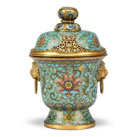 A CHINESE CLOISONNE ENAMEL JAR AND COVER - Foto 4