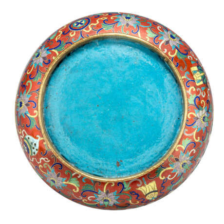 A LARGE CHINESE CLOISONNE ENAMEL CIRCULAR 'PHOENIX' BOX AND COVER - Foto 4