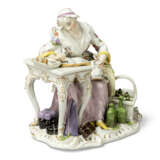 A MEISSEN PORCELAIN FIGURE OF 'THE GOOD HOUSEWIFE' - photo 2