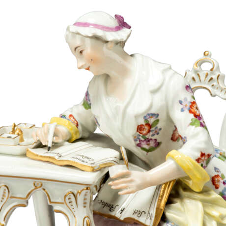 A MEISSEN PORCELAIN FIGURE OF 'THE GOOD HOUSEWIFE' - photo 5