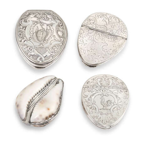 FOUR GEORGIAN SILVER AND SILVER-PLATED MOUNTED COWRIE SHELL SNUFF-BOXES - Foto 6