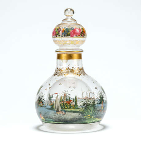 AN ENAMELLED AND GILT GLASS GOLDFISH BOWL IN THE FORM OF AN OVERSIZED DECANTER - фото 1
