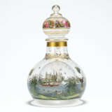 AN ENAMELLED AND GILT GLASS GOLDFISH BOWL IN THE FORM OF AN OVERSIZED DECANTER - фото 2