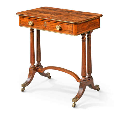 A REGENCY BRASS-MOUNTED BRAZILIAN ROSEWOOD CHAMBER OR WRITING TABLE - фото 2