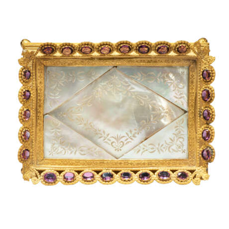 TWO RESTAURATION PALAIS ROYAL ORMOLU AND MOTHER-OF PEARL MUSICAL SEWING BOXES - photo 3