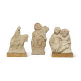 THREE GREEK TERRACOTTA FIGURES - фото 1